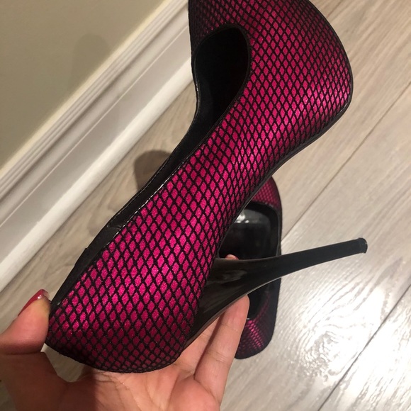 High heels - Picture 2 of 4